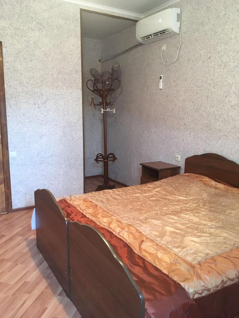 Esnat Guest House Титова 25А Sukhumi Eksteriør billede